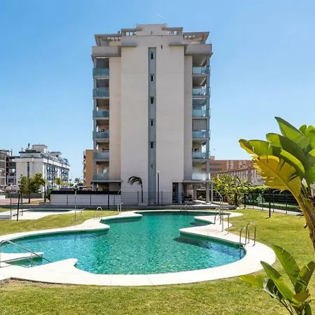 Comfortable, Close To The Beach, Pool, New, Paddle *