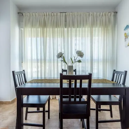 Comfortable, Close To The Beach, Pool, New, Paddle