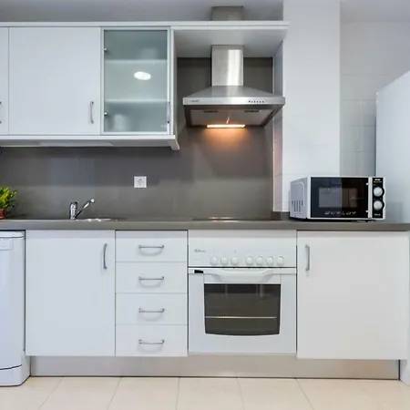 Apartmán Comfortable, Close To The Beach, Pool, New, Paddle *