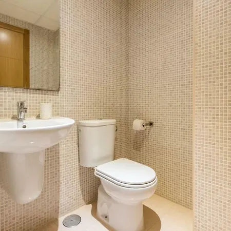 Apartmán Comfortable, Close To The Beach, Pool, New, Paddle *