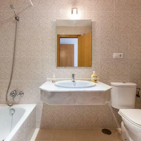 Comfortable, Close To The Beach, Pool, New, Paddle *