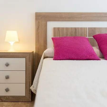 Apartmán Comfortable, Close To The Beach, Pool, New, Paddle *